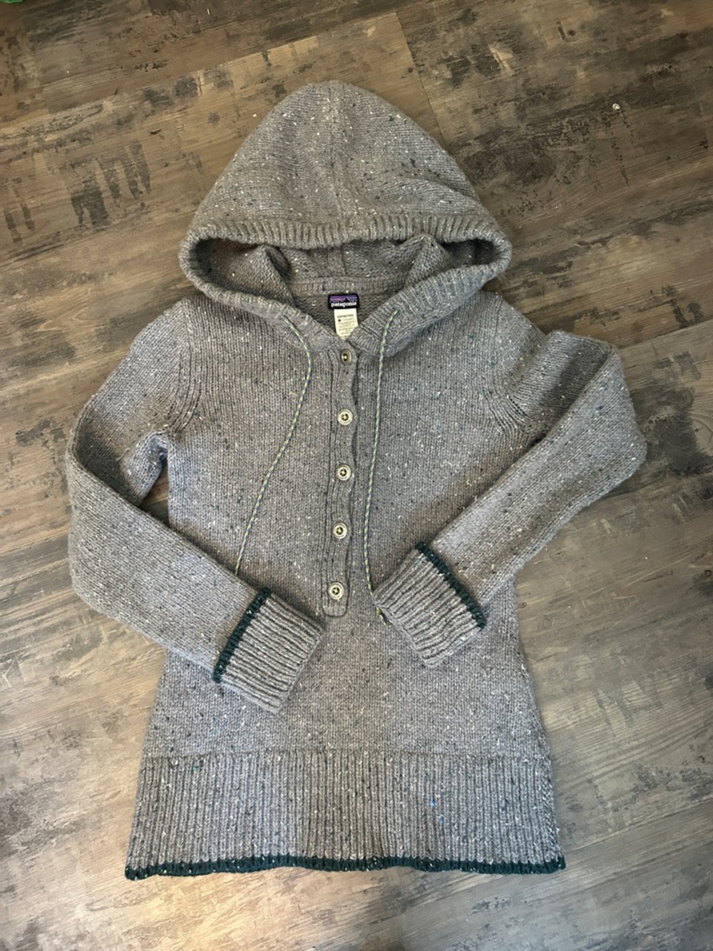 Vintage Patagonia Gray Hooded Button-Front Sweater with Green Trim